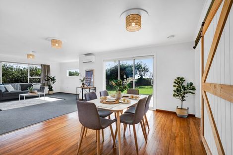 Photo of property in 7 Hulke Crescent, Bell Block, New Plymouth, 4312