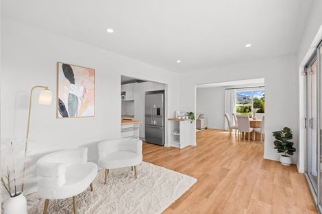 Photo of property in 6 Larkhill Place, Russley, Christchurch, 8042