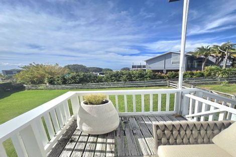 Photo of property in 18 Kahurangi Place, Snells Beach, 0920