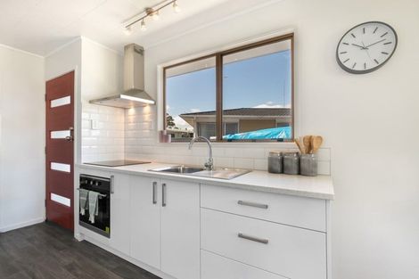 Photo of property in 72 Boundary Road, Clover Park, Auckland, 2019