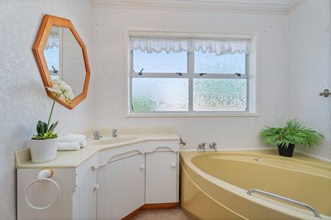 Photo of property in 9 Hamilton Crescent, Whitianga, 3510