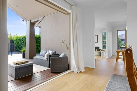 Photo of property in 5 Cooper Crescent, Cambridge, 3434