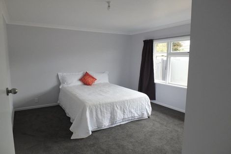 Photo of property in 124 Springs Road, Hornby, Christchurch, 8042