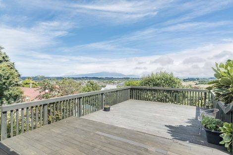 Photo of property in 63 Kotare Street, Waikanae, 5036