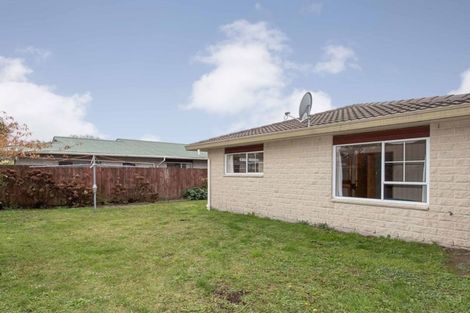 Photo of property in 8a Janet Street, Upper Riccarton, Christchurch, 8041