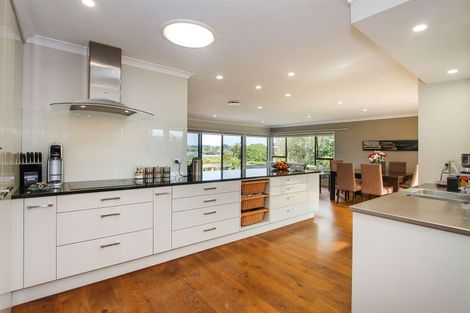 Photo of property in 25 Stella Drive, Clarks Beach, 2122