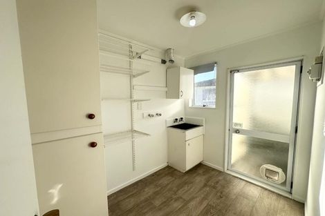 Photo of property in 2/46 Granville Drive, Massey, Auckland, 0614