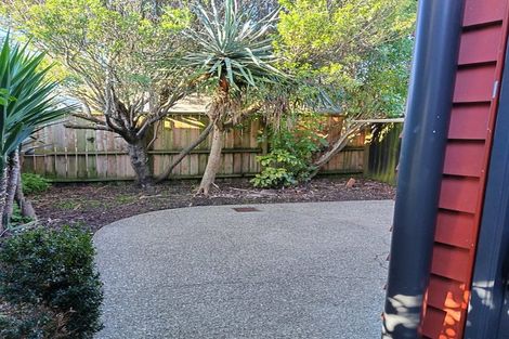 Photo of property in 51 Minaret Drive, Bucklands Beach, Auckland, 2014