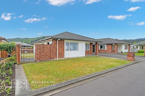 Photo of property in 8 Woodland Mews, Wainuiomata, Lower Hutt, 5014