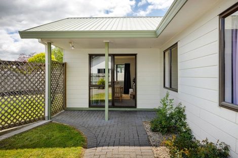 Photo of property in 10 Burns Street, Leamington, Cambridge, 3432