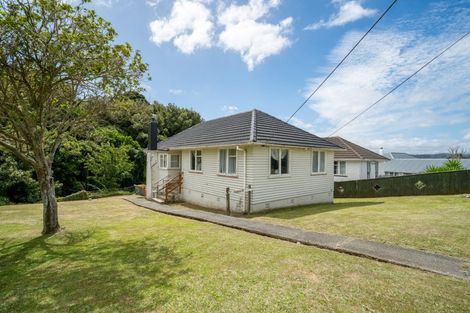 Photo of property in 12 Ngahue Crescent, Elsdon, Porirua, 5022