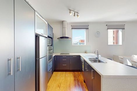 Photo of property in Atrium Towers, 9a/154 The Terrace, Wellington Central, Wellington, 6011