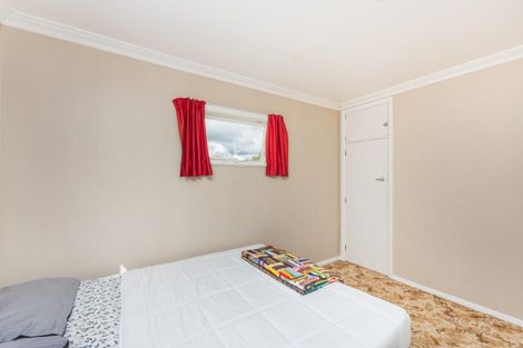 Photo of property in 196 Cambridge Street, Levin, 5510