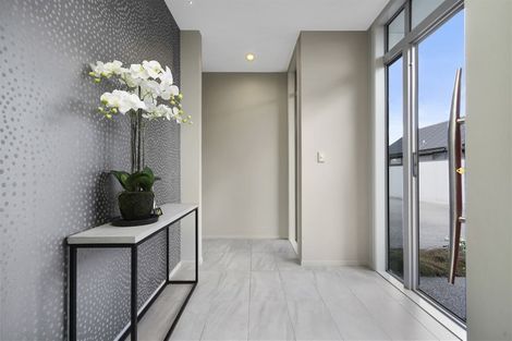 Photo of property in 12 The Rocks, Flagstaff, Hamilton, 3210