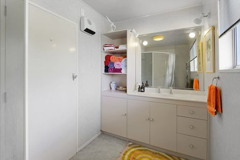 Photo of property in 11 Ngaio Lane, Charteris Bay, Lyttelton, 8971