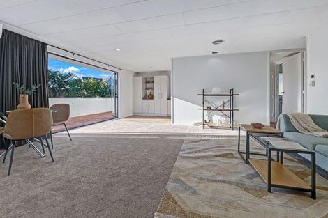 Photo of property in 6 Mataura Place, Clover Park, Auckland, 2019