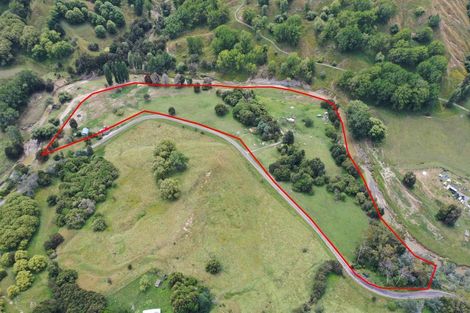 Photo of property in 1084 Kanakanaia Road, Whatatutu, Te Karaka, 4091