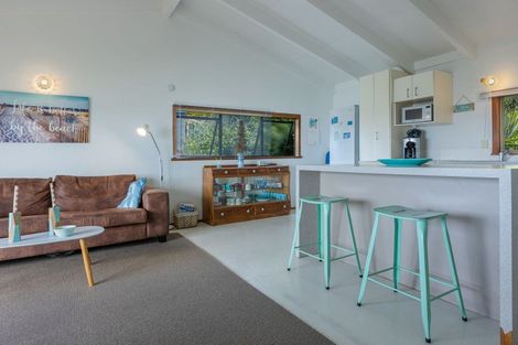 Photo of property in 321 State Highway 10, Cable Bay, 0420