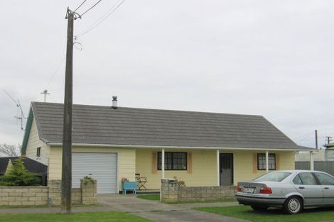 Photo of property in 6 Whittaker Street, Foxton, 4814