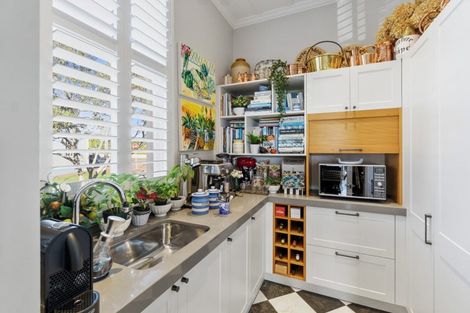 Photo of property in 10 Calliope Road, Devonport, Auckland, 0624