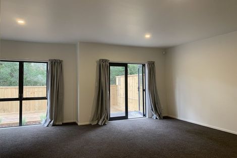 Photo of property in 17 Sun Place, Henderson, Auckland, 0612