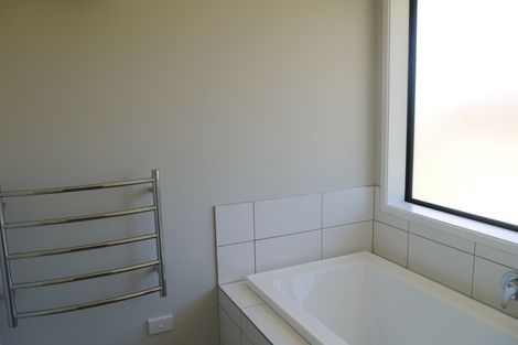 Photo of property in 22 Lacebark Drive, Kinloch, Taupo, 3377