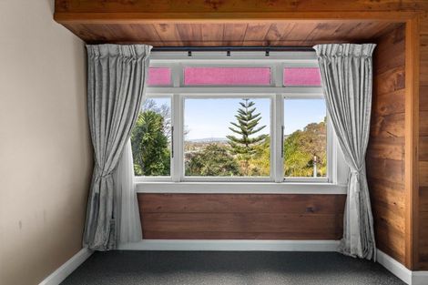 Photo of property in 43 Chaucer Road, Hospital Hill, Napier, 4110