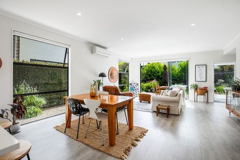 Photo of property in 16 Sacred Kingfisher Road, Hobsonville, Auckland, 0616