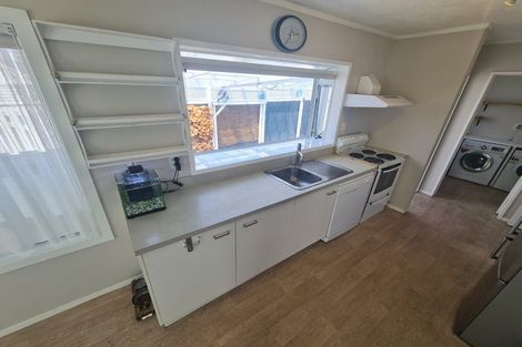 Photo of property in 4 Delaware Grove, Totara Park, Upper Hutt, 5018