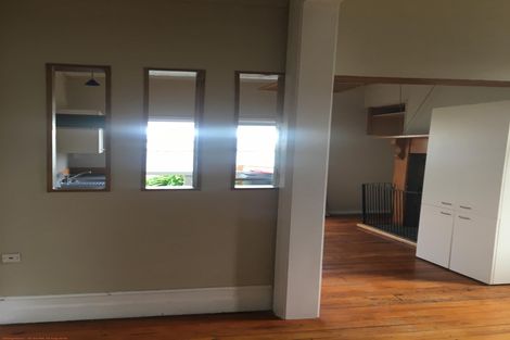 Photo of property in 52 Timaru Road, Waimate, 7924