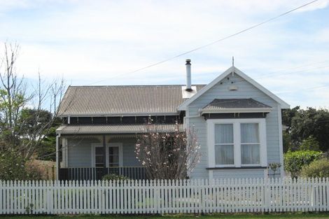 Photo of property in 44 Caius Avenue, Gonville, Whanganui, 4501