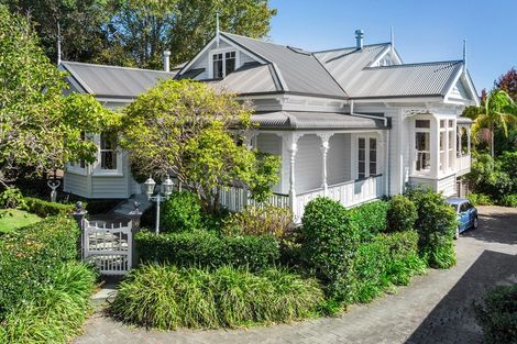 Photo of property in 1/36 Maritime Terrace, Birkenhead, Auckland, 0626