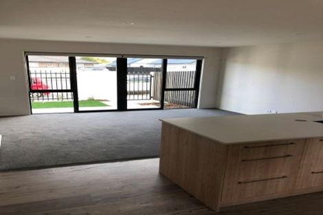 Photo of property in 2/57 Woodville Street, Edgeware, Christchurch, 8013