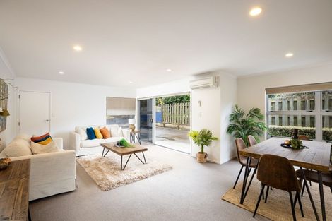 Photo of property in 3 Mill Road, New Plymouth, 4310