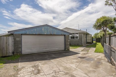 Photo of property in 22 Roswell Place, Islington, Christchurch, 8042