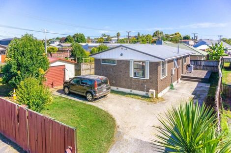 Photo of property in 1 Thornton Place, Melville, Hamilton, 3206