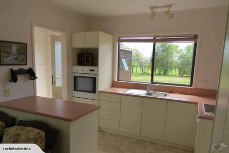 Photo of property in 104 Cemetery Road, Wainui, Silverdale, 0992