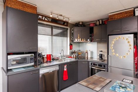 Photo of property in 24 Barton Street, Marton, 4710