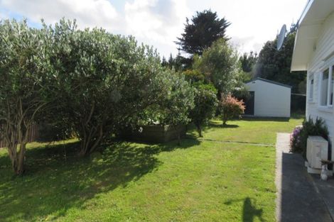 Photo of property in 15 Ferry Street, Foxton Beach, Foxton, 4815