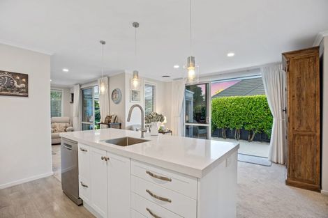 Photo of property in 17 Hansard Place, Bethlehem, Tauranga, 3110