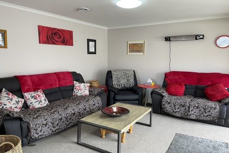 Photo of property in 22 Kinley Street, Rangiora, 7400