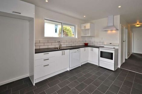 Photo of property in 2/261 Lake Terrace Road, Shirley, Christchurch, 8061