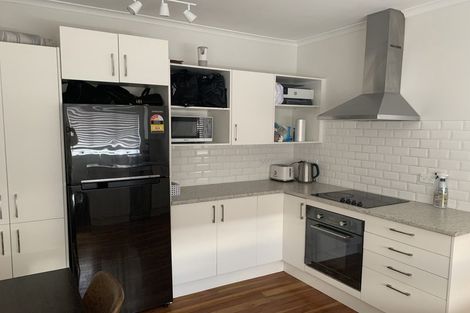 Photo of property in 1 Waterfront Road, Mangere Bridge, Auckland, 2022