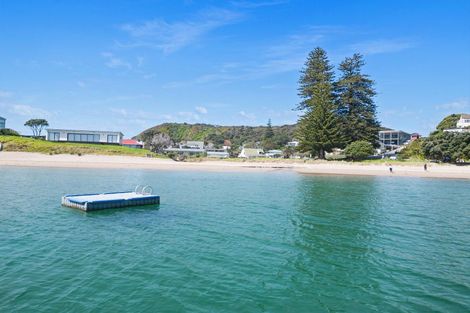 Photo of property in 17 Tapeka Heights Lane, Russell, 0202