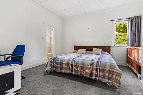 Photo of property in 1 Admiral Beatty Avenue, Mount Roskill, Auckland, 1041