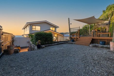 Photo of property in 168 Saint Andrews Road, Plimmerton, Porirua, 5026