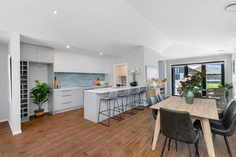 Photo of property in 21 Bannister Street, Jacks Point, Queenstown, 9371