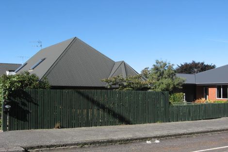 Photo of property in 18b Oak Grove, Ashburton, 7700