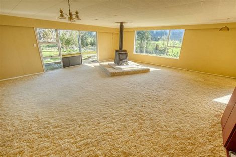 Photo of property in 317 Poerua Valley Road, Harihari, 7884