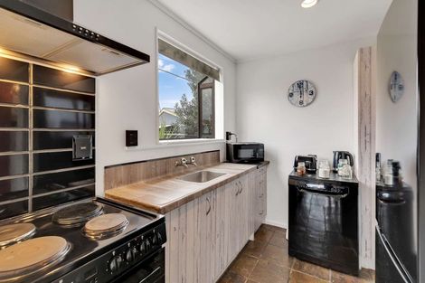 Photo of property in 76a Rugby Street, Awapuni, Palmerston North, 4412